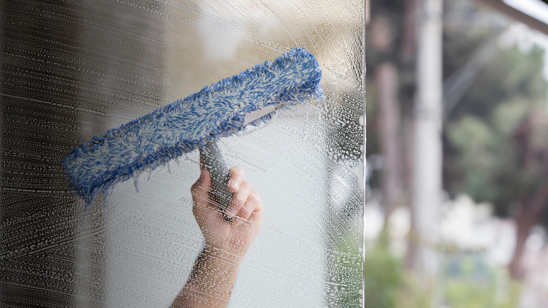 window cleaning services in a residential house